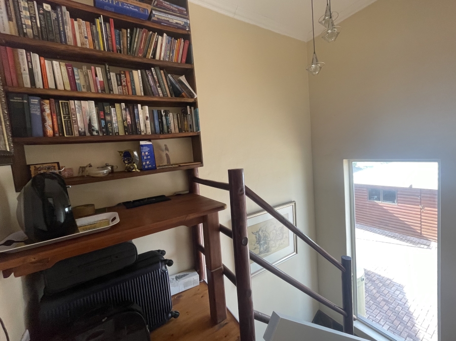 3 Bedroom Property for Sale in Country Club Western Cape